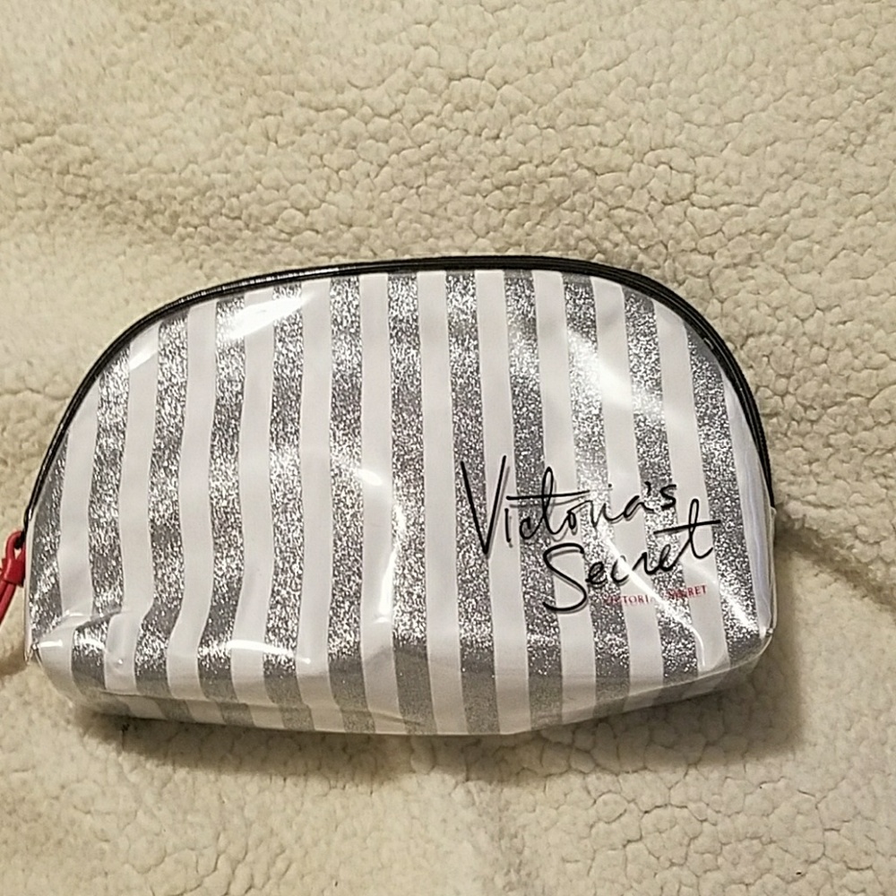 Makeup bag